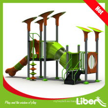 Atractivo diseño de los niños parque infantil al aire libre establecido para parque de atracciones